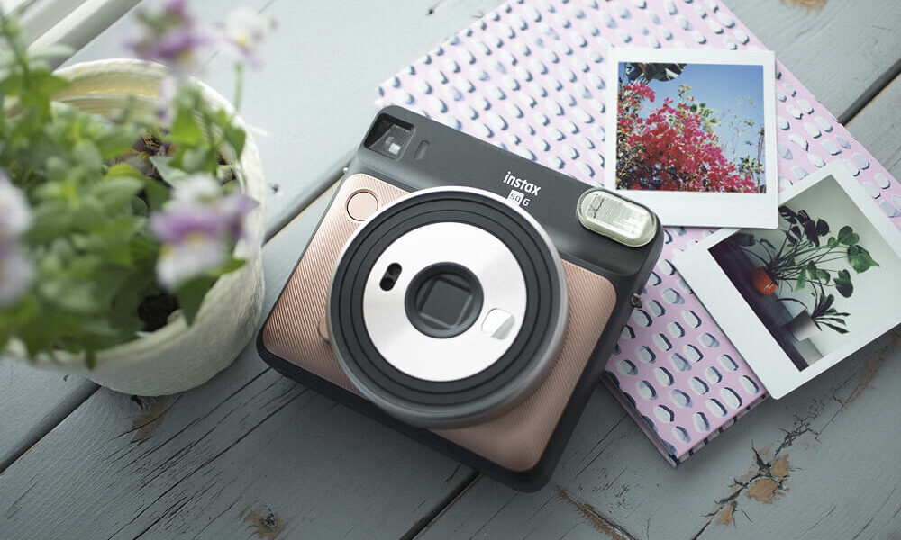 FujiFilm_Instax_Square_SQ6