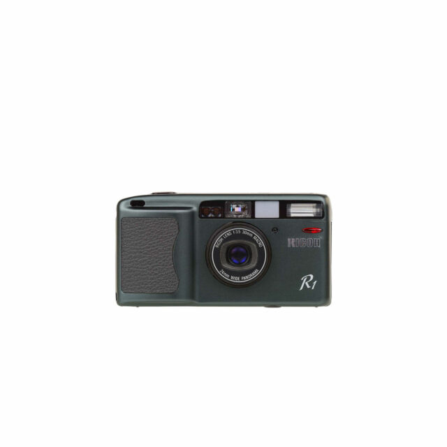 Ricoh_R1