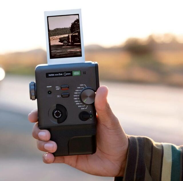 Instax Mini Evo Cinema